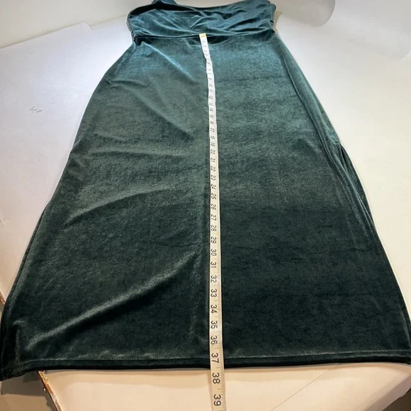 🎉3x HP!🎉 NWT: Taylor, maxi/long Evergreen dress/gown - Picture 14 of 15